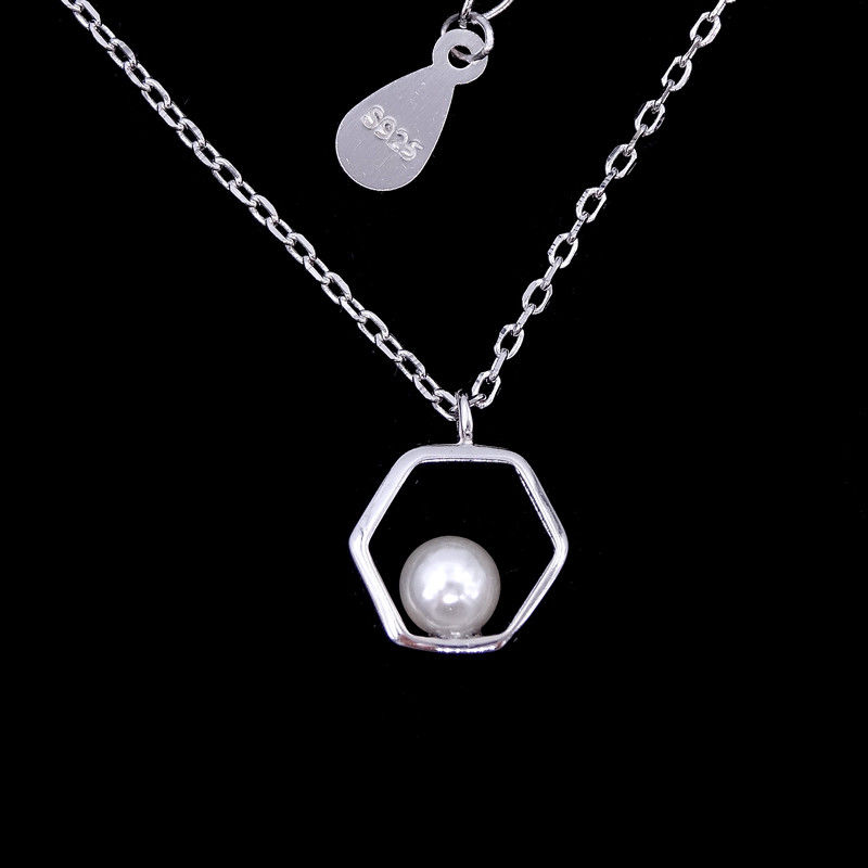 Hexagon Shape Silver Pearl Necklace Elegant 925 Silver For Young Lady