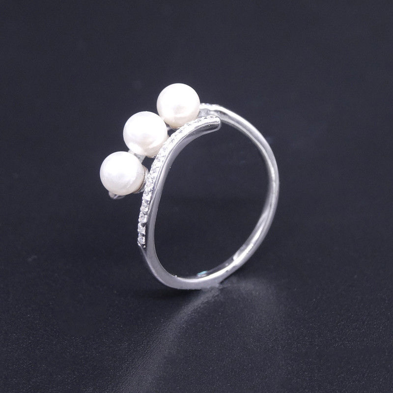 White Gold Silver Pearl Ring , Customized Three Pearl Ring Simple Design