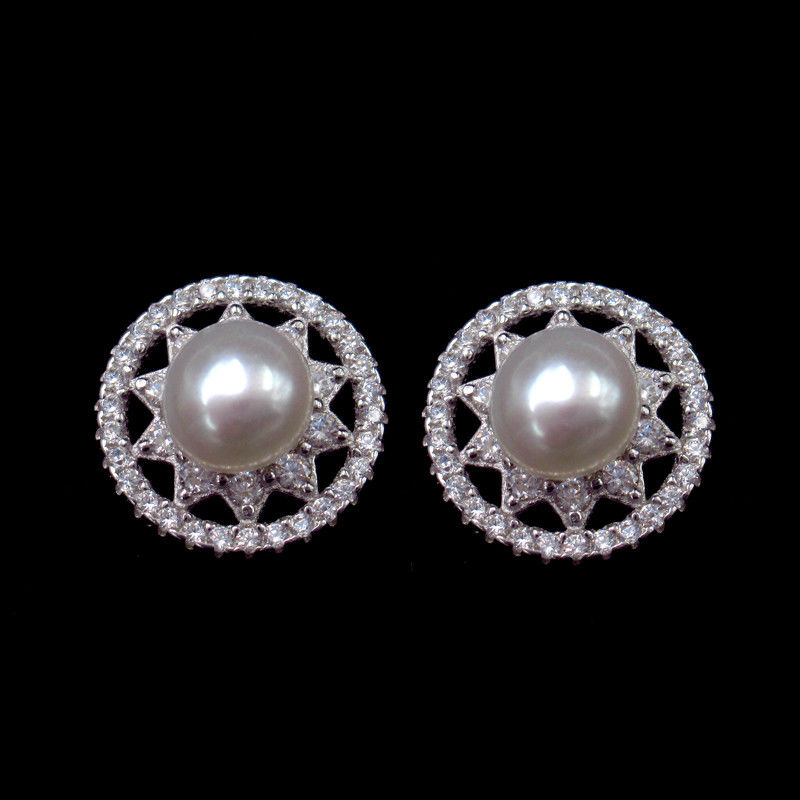 Fashion Silver Freshwater Pearl Jewelry / Stud Earrings Set For Women Wedding