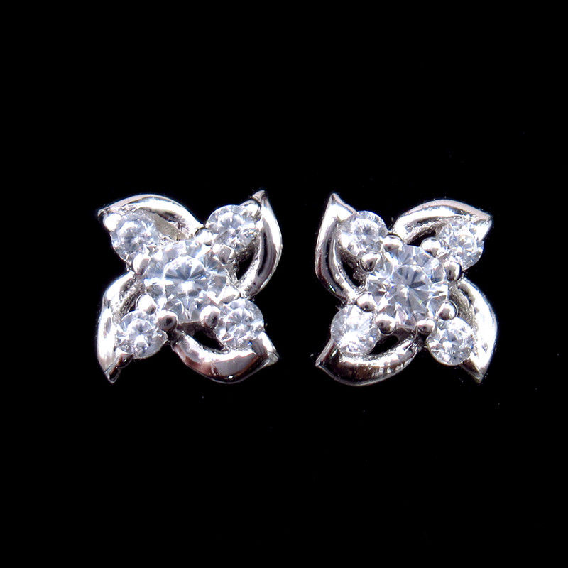 Chenqi Silver Sparkle Flower Shaped Earrings Setting For Girls / CZ Studs Earrings