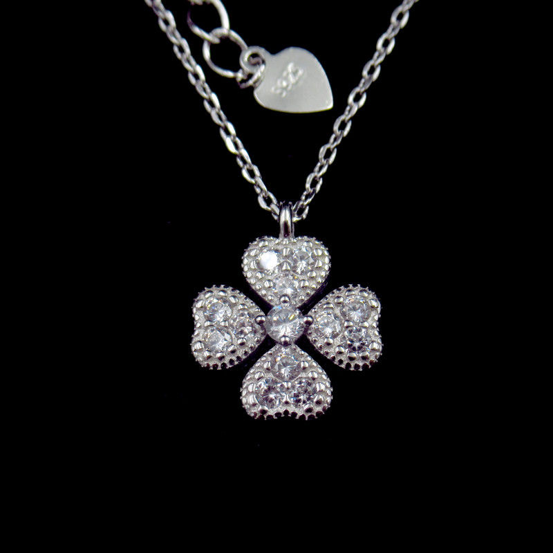 Customized New Jewellery Design Four Leaf Clover Shape Silver Necklace