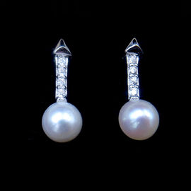 Lady Silver Pearl Earrings Elegant Design / CZ Jewellery Freshwater Pearl Earrings