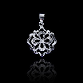 Vintage Jewelry Plain Silver Pendant Winter Snowflake Shape For Christmas