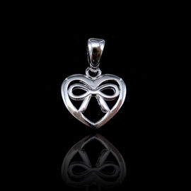 Girls Rosette Shape Chunky Silver Pendant / Cute Fine Jewelry For Kid