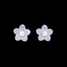 Sweety 925 Sterling Silver Pearl Earrings Snow Shape For Girl Friend Gift