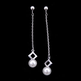 Lady Silver Pearl Earrings Elegant Design / CZ Jewellery Freshwater Pearl Earrings