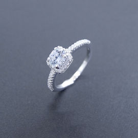 White Gold Plated Silver Cubic Zirconia Rings / Zircon Engagement Rings For Women