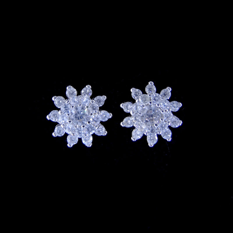 Personalized Silver Cubic Zirconia Earrings Fashion Jewelry With Flower Shape