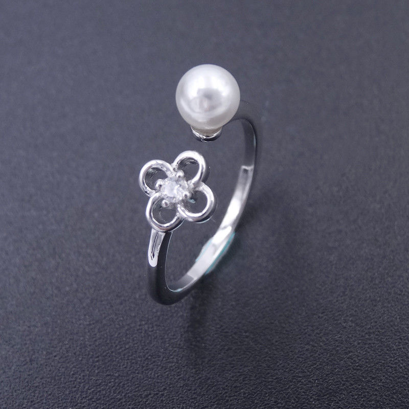 Customized Silver Pearl Ring / Flower Shape sterling pearl ring For Women