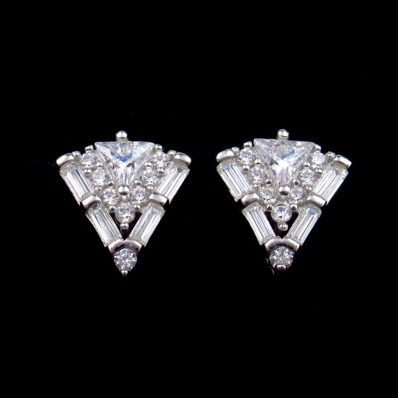 925 Silver Triangle Shaped Crystal Stud Earrings For Young Lady In Engagement